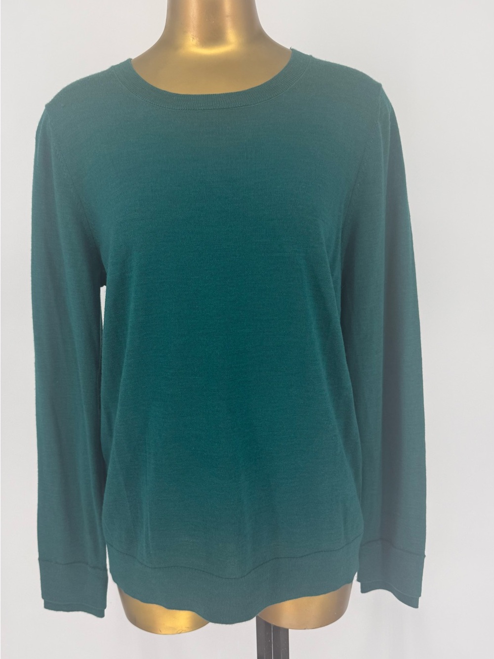 Banana Republic Women's Forest Green Sweater Size L 100% extra-fine Merino Wool